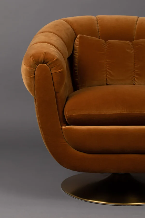 Sillon giratorio color camello
